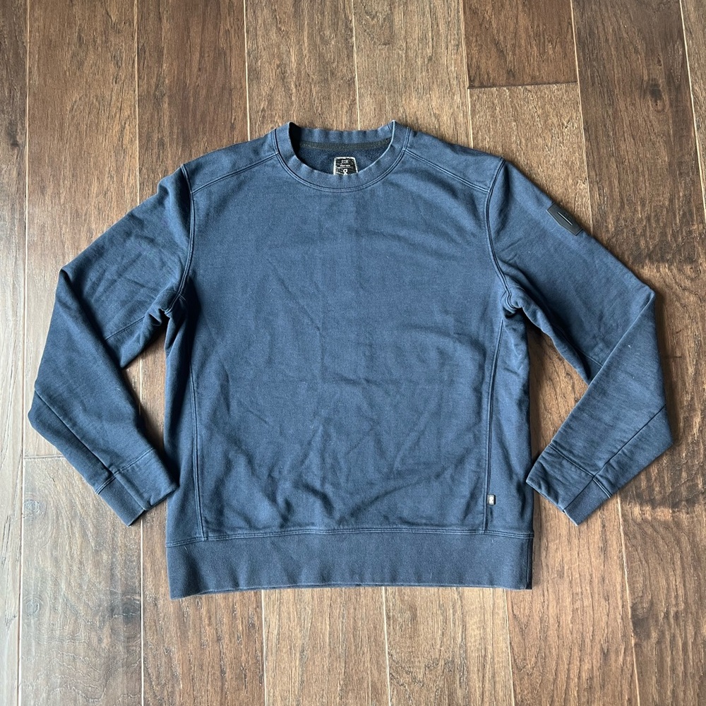 OnCloud crew neck pullover sweater